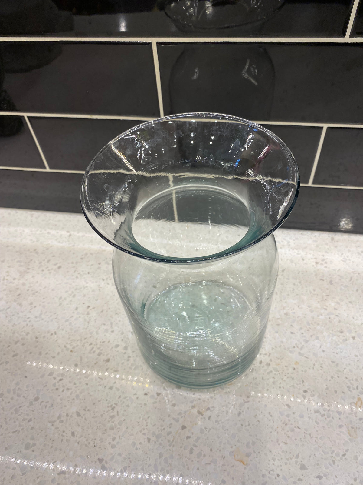 Simple Medium Glass Pot