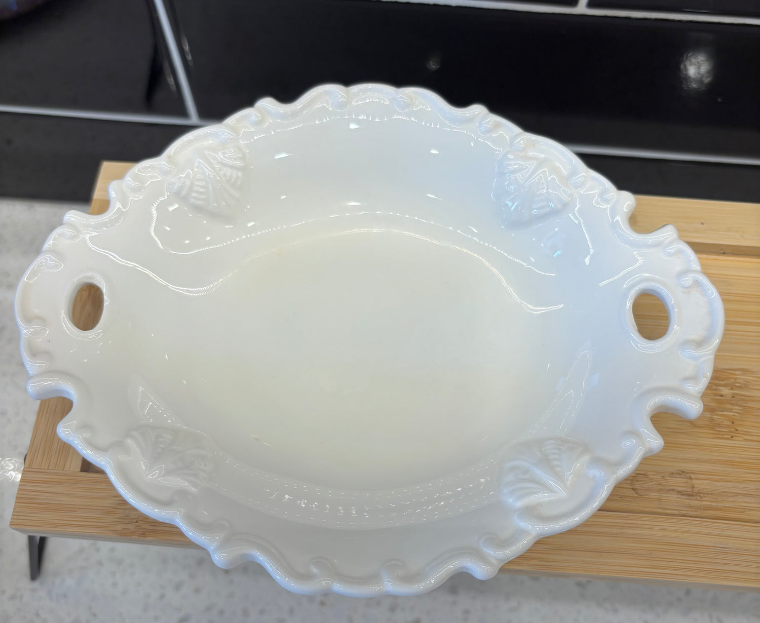 Small White Oval Plant Tray w/ a Designer Edge