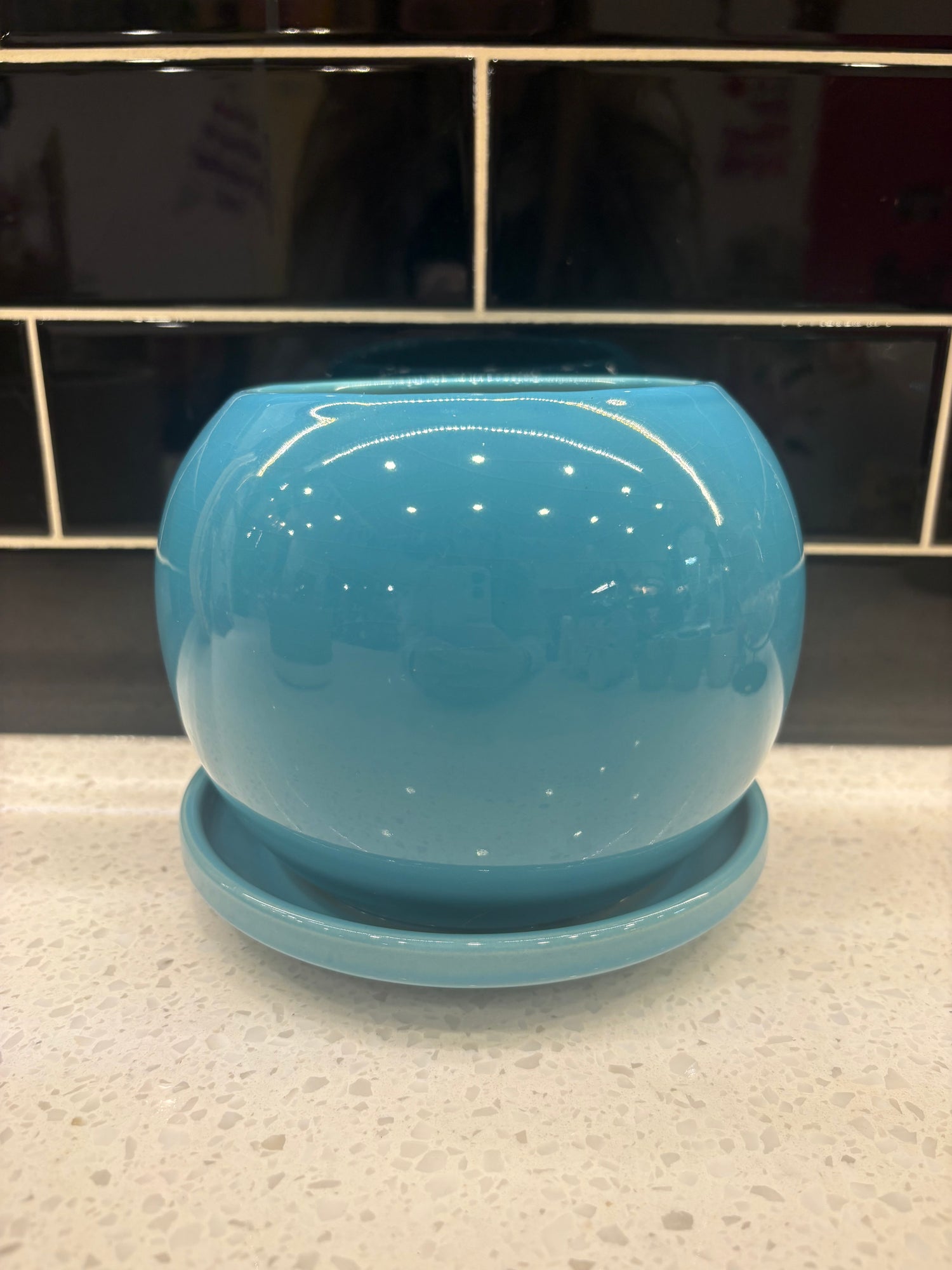 Medium Blue Round Pot