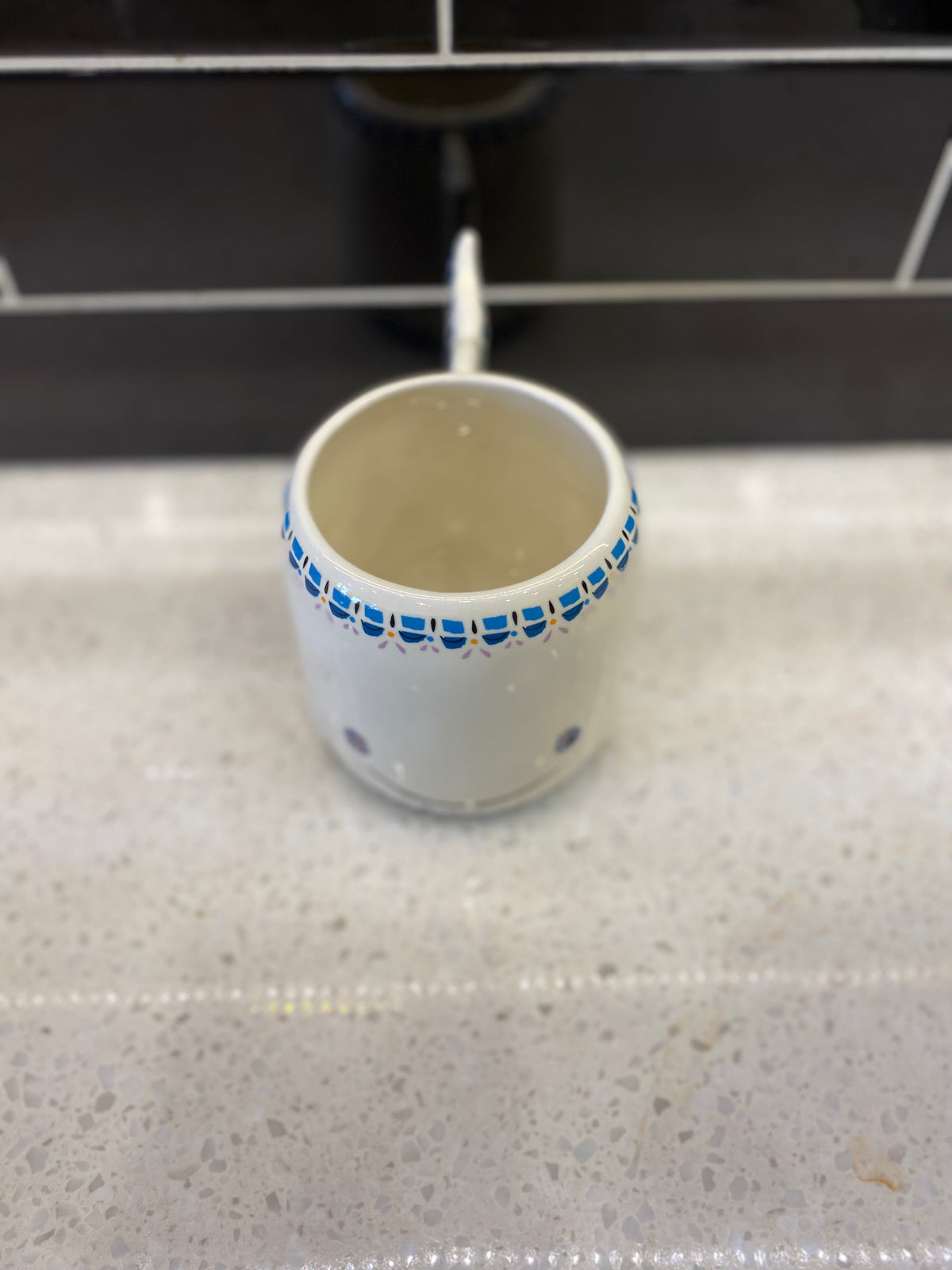 Ceramic Mosaic Whale Pot