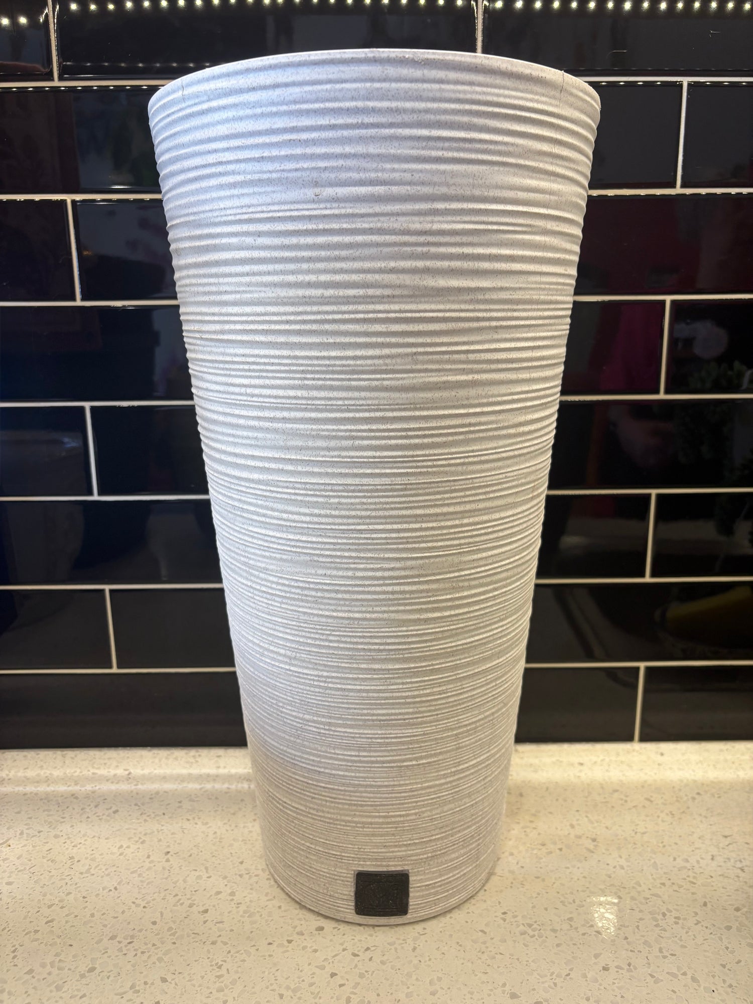 Large White Line Design Pot