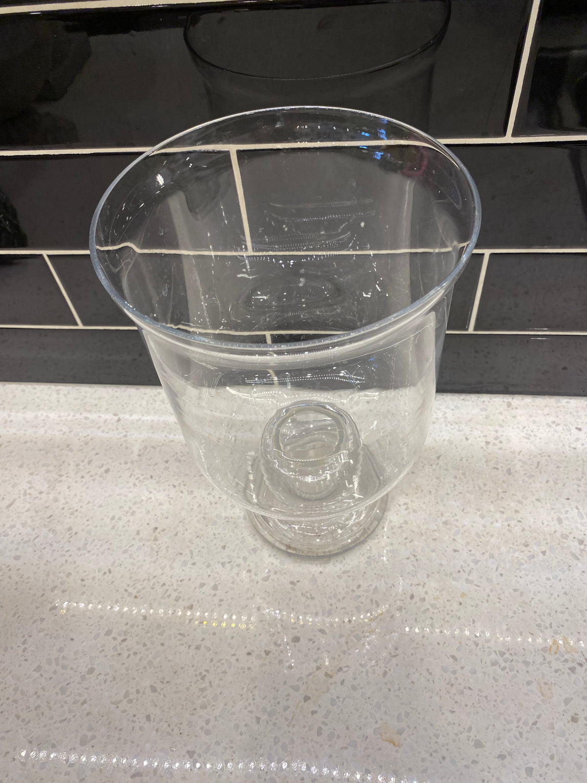 Medium Glass Podium Pot