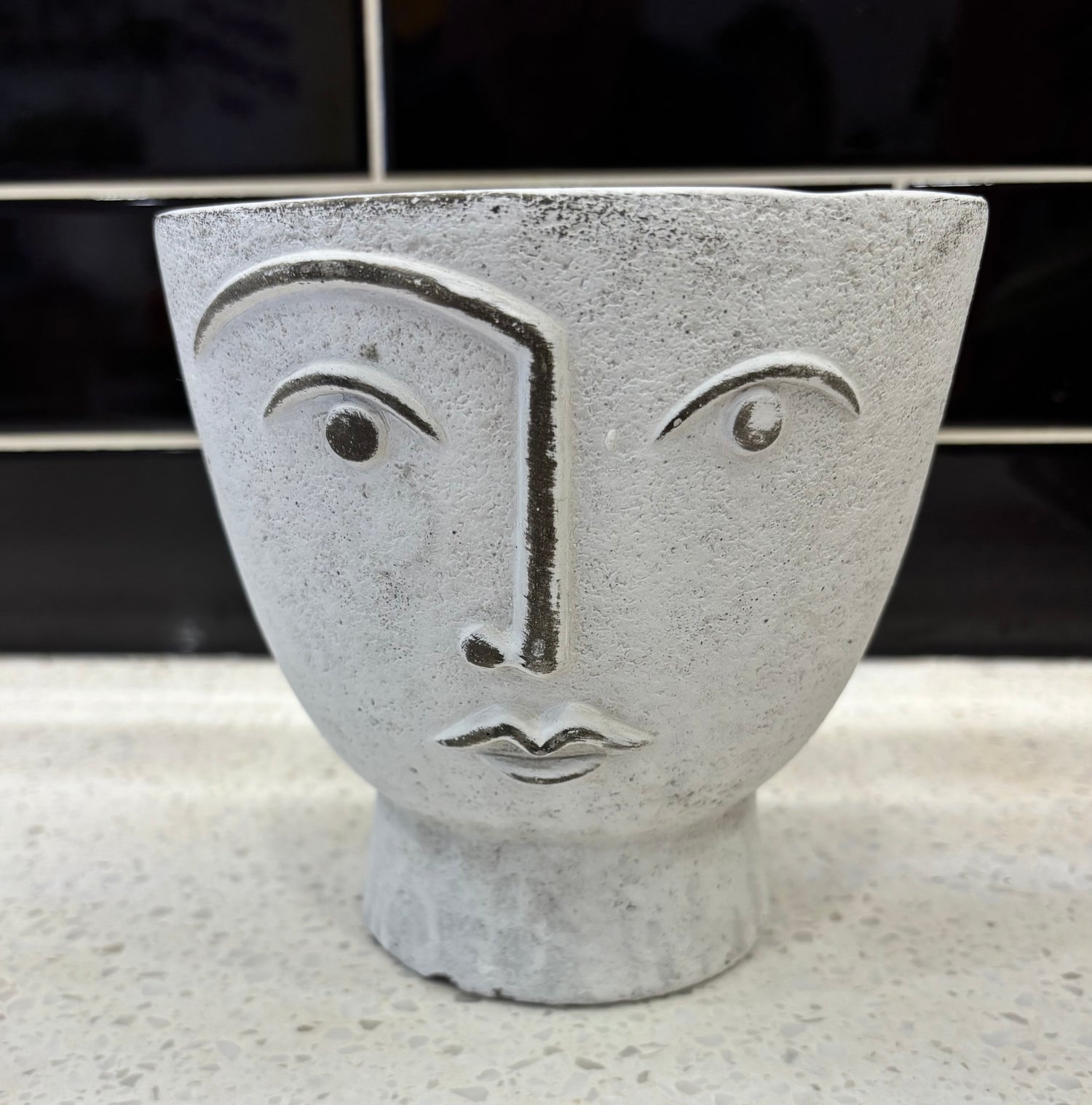 Medium Grey Face Pot