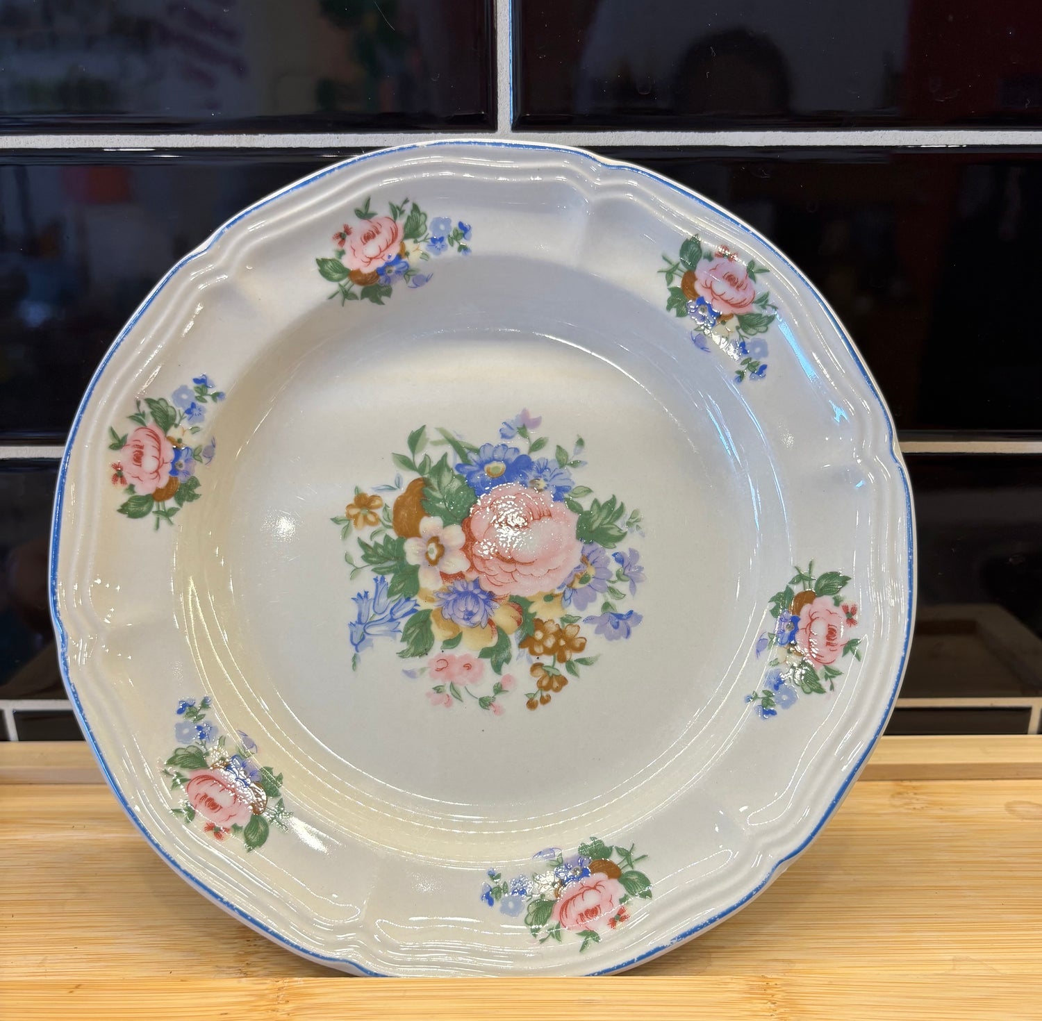 Round Floral Plant Tray