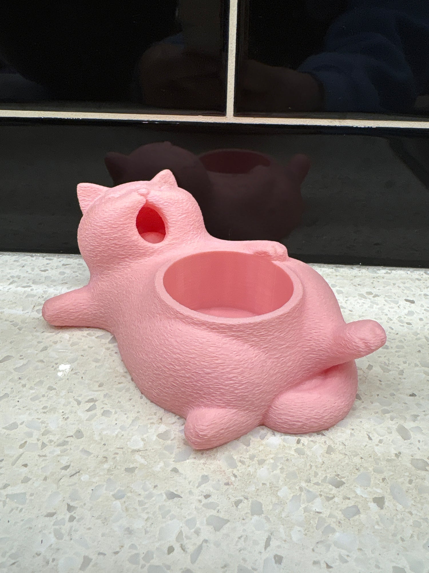 Ux 3D-Printed Chubby Yawning Cat