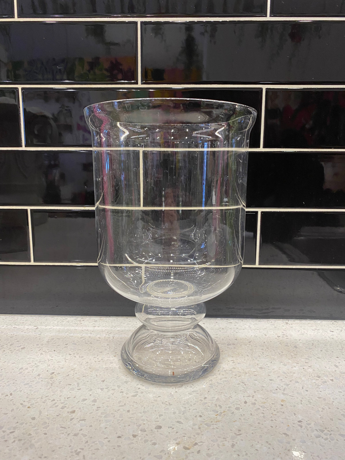 Medium Glass Podium Pot