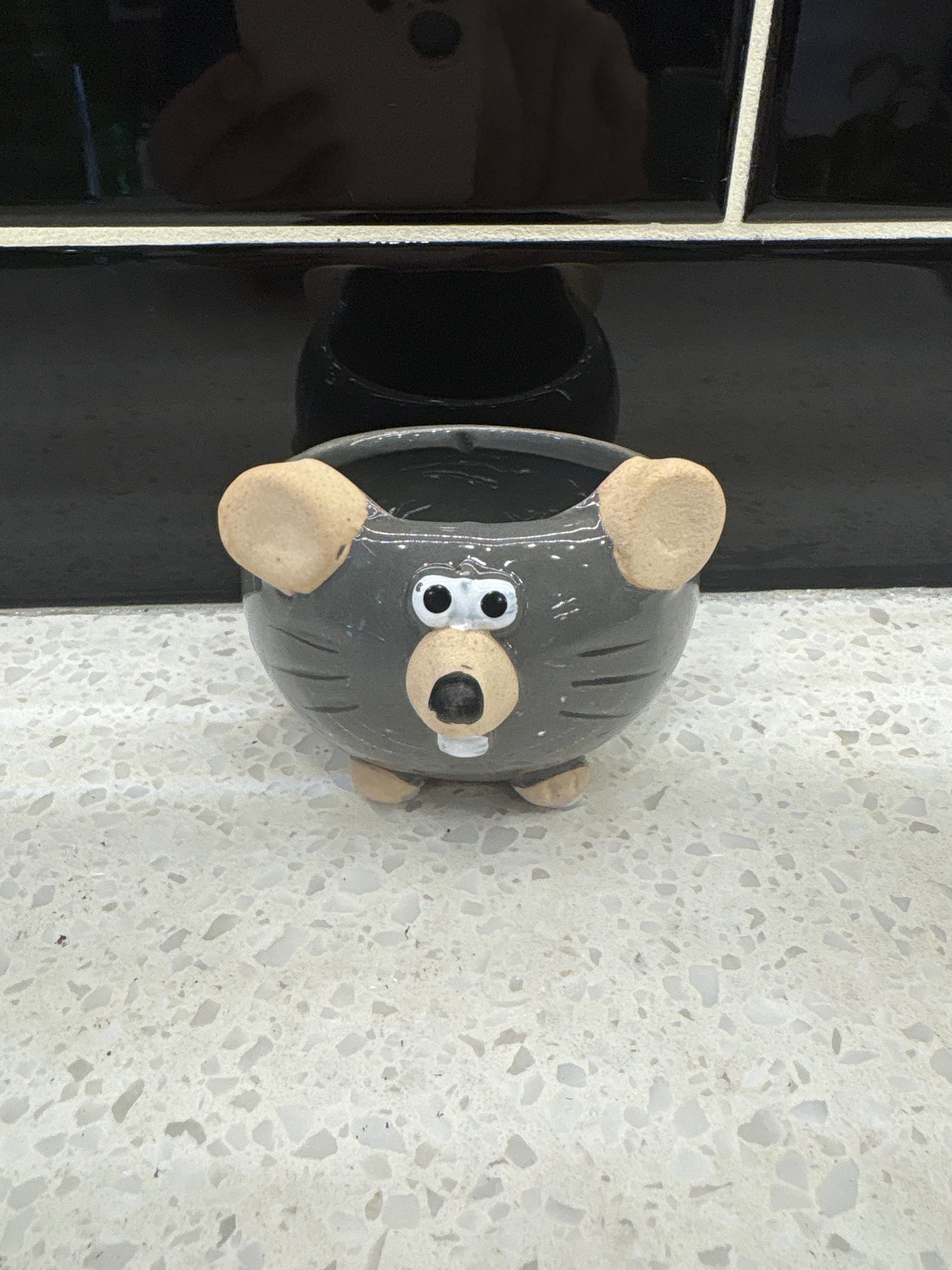 Small Mouse pot