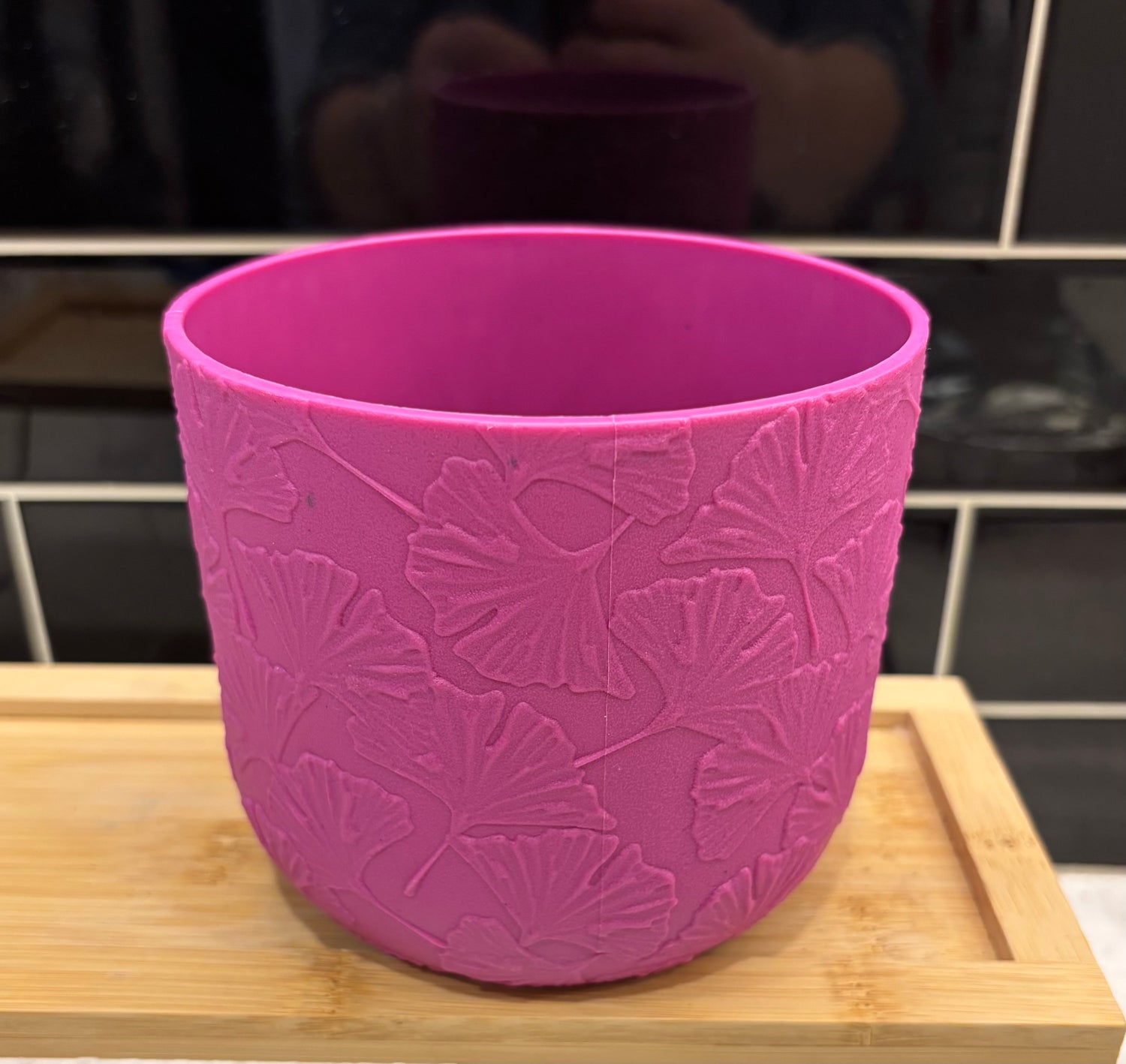 Medium Size Pot with Gingko Design