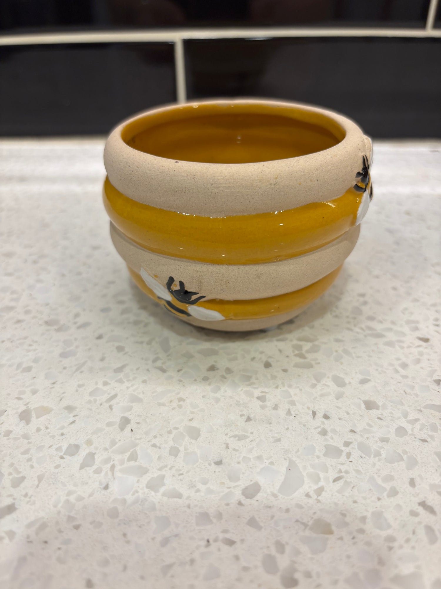 Small Honey Bee Pot
