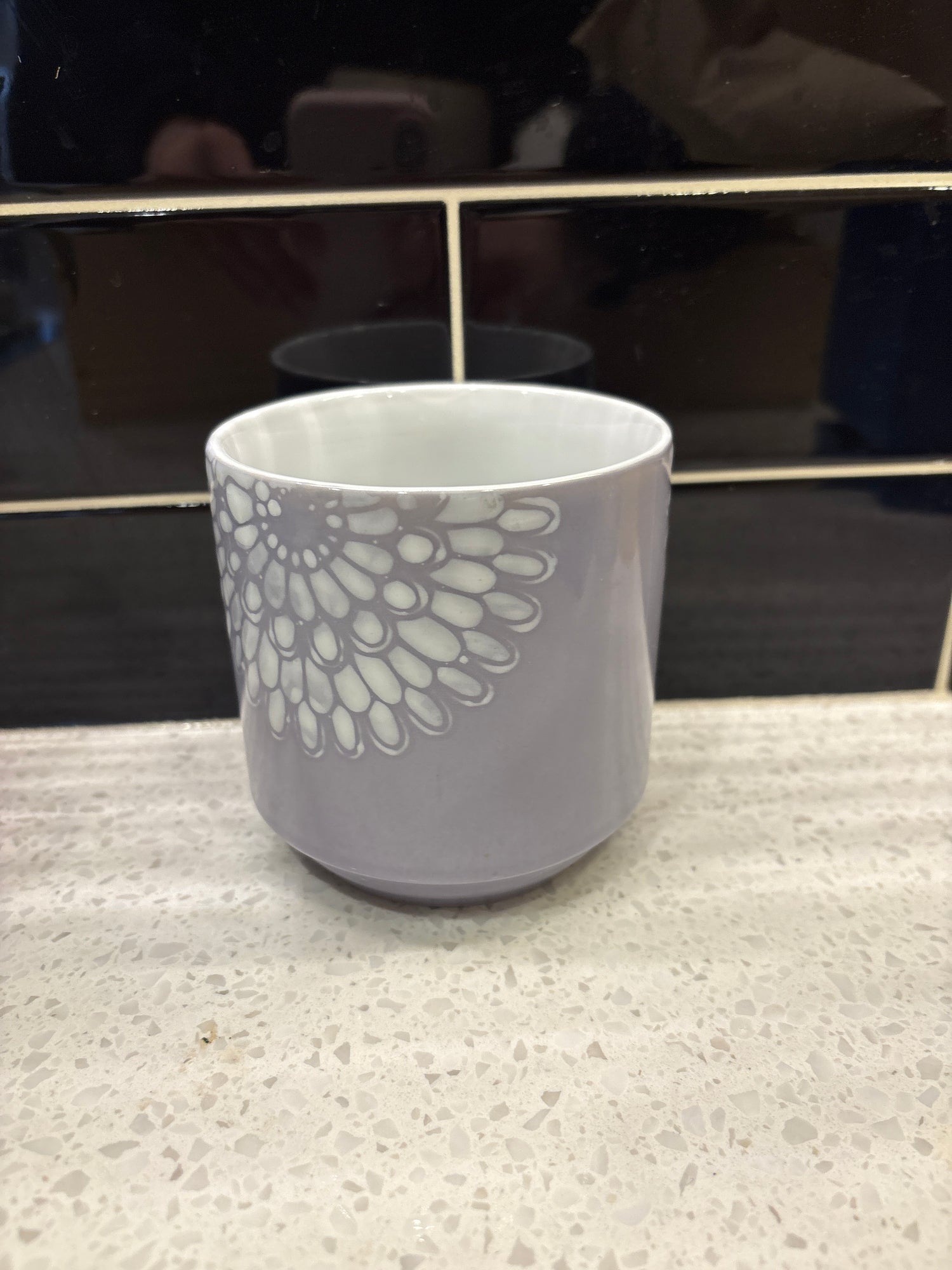 Small Lilac Pot w/ White Half Flower Design