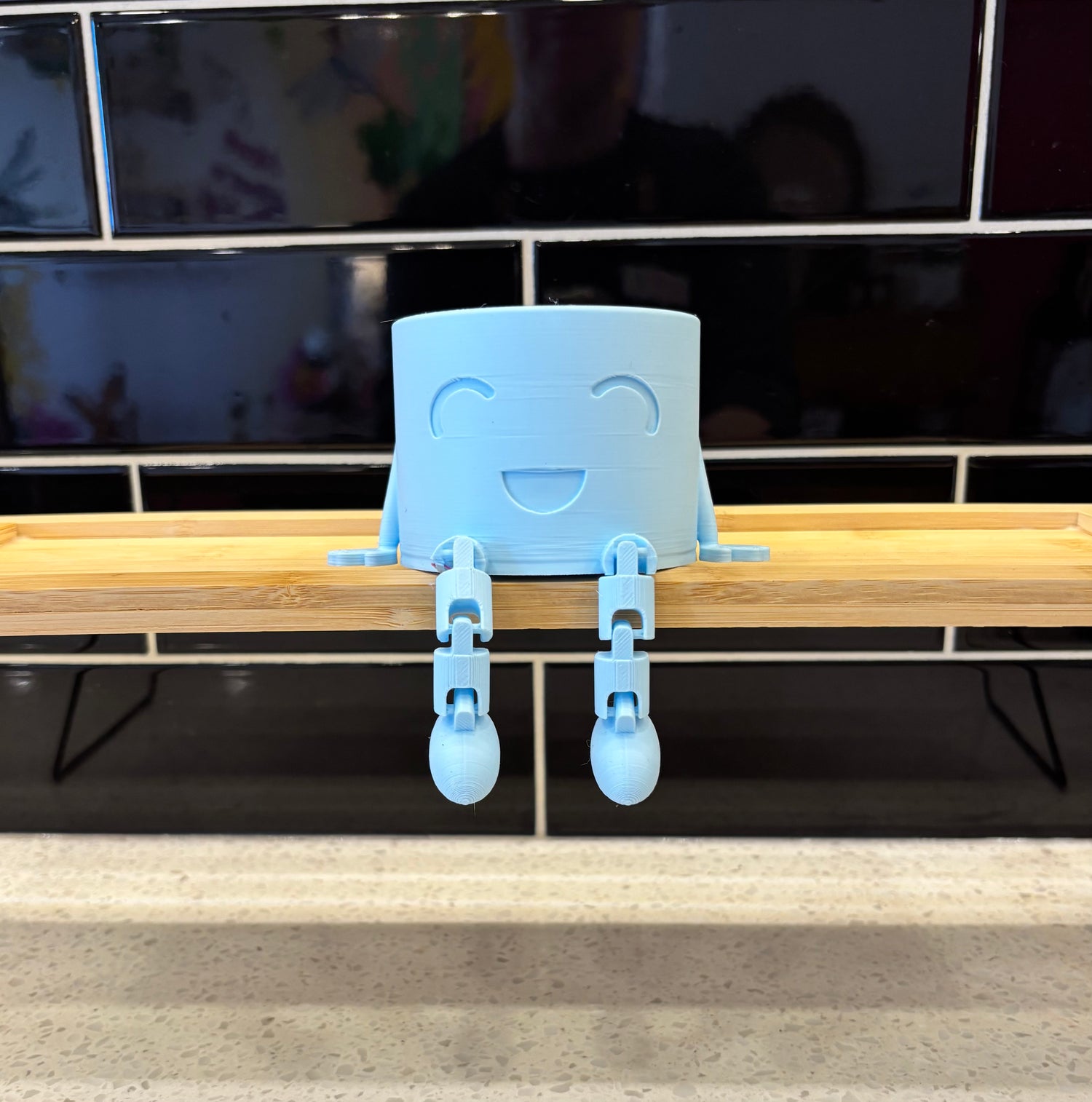 Ux 3D-Printed Dangling Leg Planters