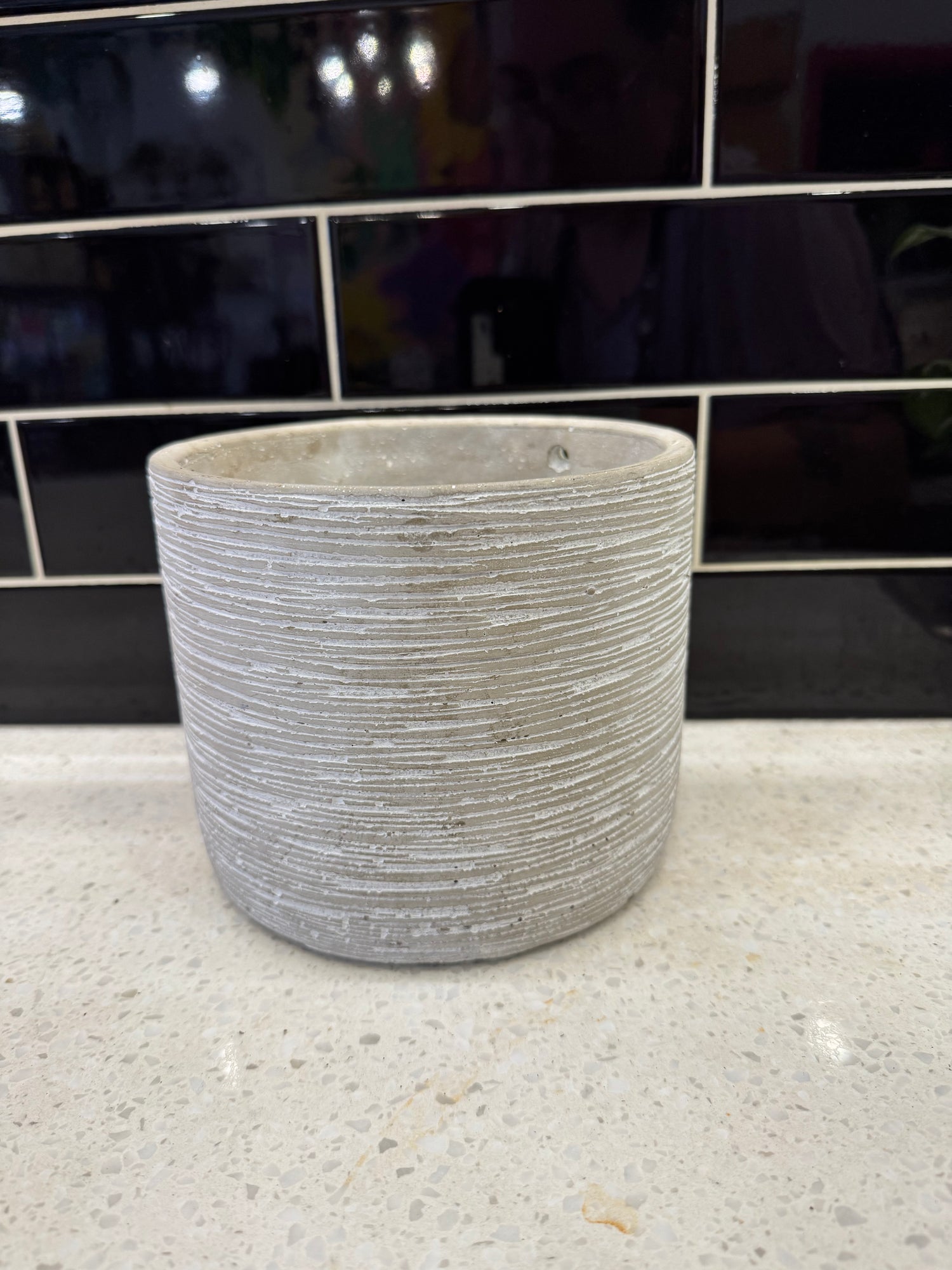 Medium Grey White Stripe Lines Textured Pot