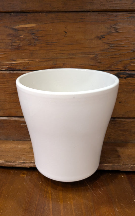 White ceramic pot 5"